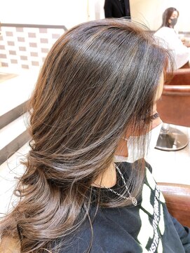 ネオリーブ ジューク 日吉店(Neolive JuQ) シルバーベージュ ハイライト