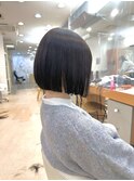 首が綺麗に見えるボブ×地毛風ストレート