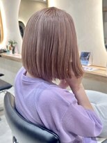 ヒビヲ(HIBIO)&nbsp;ワンブリーチダブルカラーハイトーンショート切りっぱなしボブ