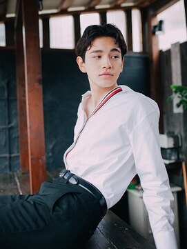 スタリー(Starry) 好印象抜群！センター分け爽やかショート