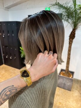 メリー オオサカ(Merly Osaka) 中明度ベージュバレイヤージュ