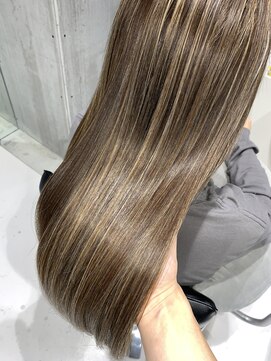 ウィステリア 銀座(WISTERIA) 【WISTERIA】ハイライト/ハイトーン/ブリーチ/インナーカラー