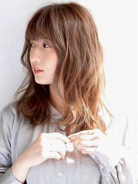 ティファ 大宮(Tiffa) クラゲヘアー/オリーブグレー/小顔/ココアベージュ［大宮］