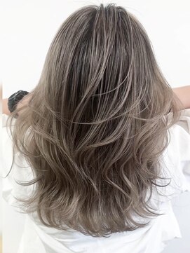 エトワール(ETOILE) レイヤーカット/バレイヤージュカラー 三ノ宮/元町