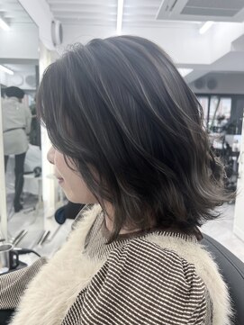 アルドーレフィエロ シンサイバシ(Ardore fiero shinsaibashi) コントラスト極ハイライト☆グレーベージュ☆20代30代40代