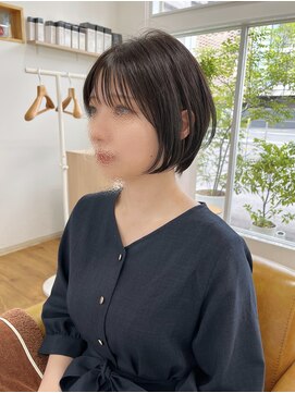コムヘアー(COM HAIR) ミニショート。ダークオリーブ。