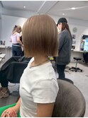 ハイライトカラーミルクティーベージュレイヤーカット