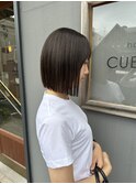 ぱつっとボブ×透明感カラー