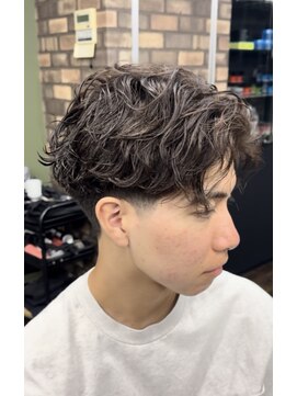 メゾンフォーメン(Maison for men) ラルフカール/テーパーフェード/ラルフサーフ