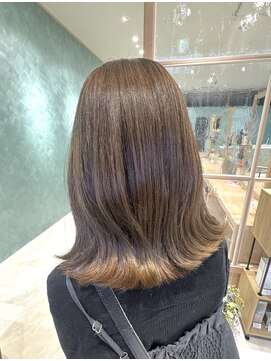 カシータフロル 岐阜店(Casita flor) 【Casita flor岐阜北方】明るめグレージュ 外ハネボブ