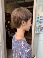 リレ(rire) ベリーショート×ミルクティーベージュ