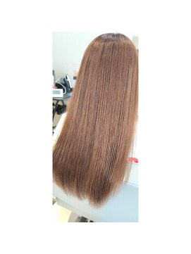 ラナ 津島(Lana) ハイトーンカラーこそ白髪ぼかし