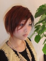 カミーノ(Camino) ヴィヴィッドなカラーのボブ