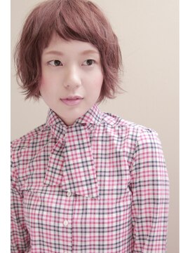 エム(em) 外ハネショートボブ