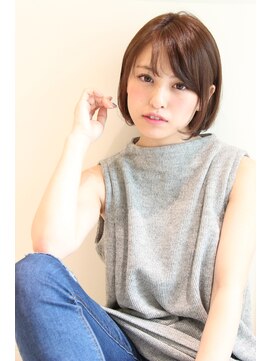 レウナ 外苑前(Reuna) 暗めカラーでも可愛い耳かけボブ