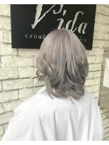 ヴィダ クリエイティブ ヘアーサロン(Vida creative hair salon) 憧れのシルバーアッシュ！！！