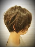ショートボブ