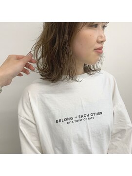 ガーランドウメダ(Garland umeda) ミディアムボブ　切りっぱなし