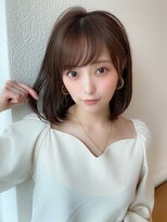20代30代40代大人かわいい小顔ボブ ひし形シルエット グレージュ