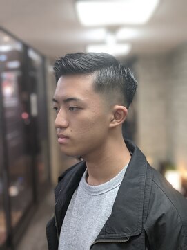 ヒロギンザ 新橋日比谷口店(HIRO GINZA) サイドパートフェードスタイル