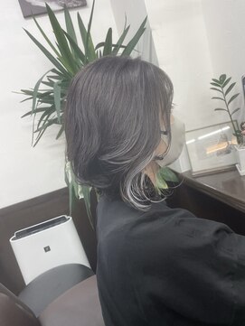 ムーブ(Moob) ベースを暗めにインナーカラーでメリハリカラー【別府】