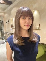 ビュートリアム265(BEAUTRIUM 265)&nbsp;セミロングハイトーンベージュカラー銀座有楽町日比谷20代30代