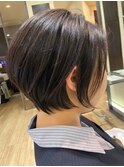 ショートボブ