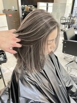 ブレンド 渋谷(BLend)&nbsp;ハイライトカラーマチルダボブインナーグレージュ前髪