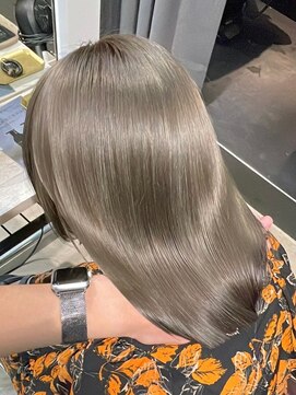 ロイス 渋谷(ROIS) ボブルフ/ネビージュ/小顔/ワンレン/スモーキーアッシュ[渋谷駅]