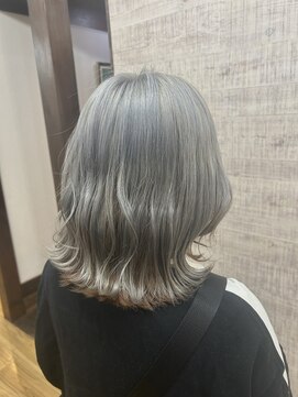 ララ(LALA) アッシュグレー×アンブレラカラー