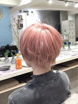 トーキョー オタクヘアー(TOKYO OTAKU HAIR)&nbsp;ホワイトピンクショートカット