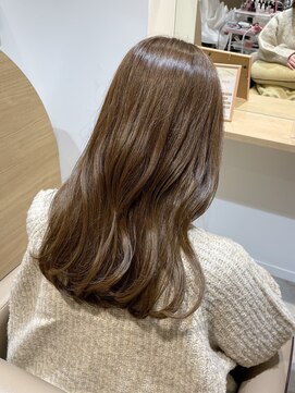 ヘアーアンドビューティーベリー(hair&beauty Very) beige
