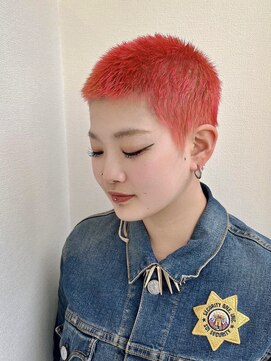 ディレクション(Direction) 刈り上げオレンジピンクデザインカラーy2kベリーショート