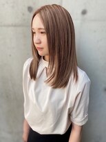 タム(tam)&nbsp;ハイライトベージュ　ナチュラルストレート