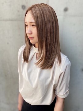 タム(tam) ハイライトベージュ　ナチュラルストレート