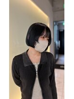 スウィープ 平尾(sweep) レイヤーボブ、ブルーブラックカラー
