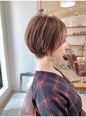 ショートボブ丸みショート白髪ぼかし