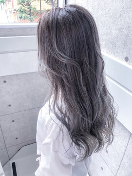 アオ(AO) 外国人風ハイライト×グレージュ