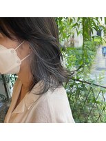 キー(kii) インナーカラー x アイスブルー 寒色 福岡 天神 今泉