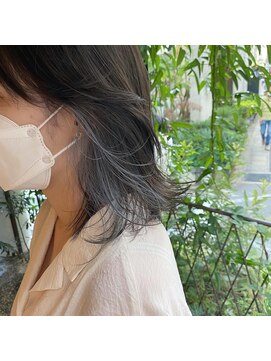 キー(kii) インナーカラー x アイスブルー 寒色 福岡 天神 今泉