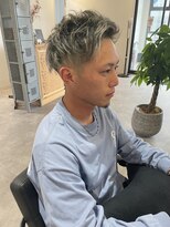 ナンバー(number+) 20代30代メンズ刈り上げフェードスタイル短髪ハイライト