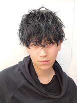 フィフス 原宿(fifth)&nbsp;ツイストスパイラルパーマツーブロック束感マッシュコンマヘア