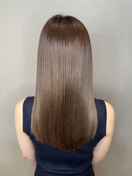 リリ(Liri material care salon by JAPAN) 美髪ロングデザイン