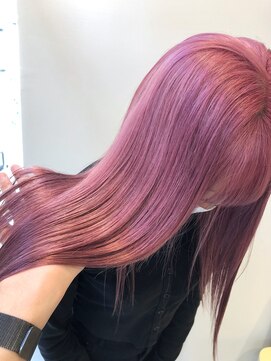 ニューヨークニューヨーク なんば道頓堀店(NYNY) ブリーチ2回 ピンクベージュ