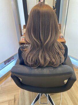 アリスバイアフロート 自由が丘(ALICe by AFLOAT) 韓国くびれレイヤー／ブリーチ必須ミルクティーベージュ