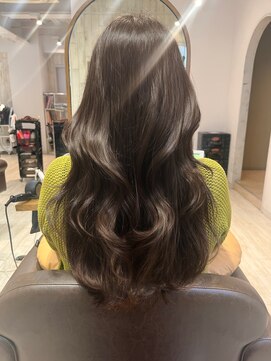 レイラバイアフロート 吉祥寺(Lila by afloat) ブラウンカラー/レイヤーカット