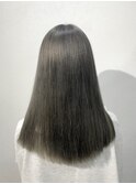 明るめアッシュグレージュ