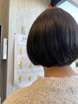 フレンズ 山鼻店(friend's) 丸みボブ