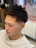 ビート バーバーショップ 大阪駅前第3ビル店(BEET BARBERSHOP) アップバングショート短髪ツーブロック刈り上げ黒髪