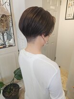 ヘア ケア ディエイチケー(HAIR CARE DHK)&nbsp;白髪ぼかしハイライトの刈り上げショート